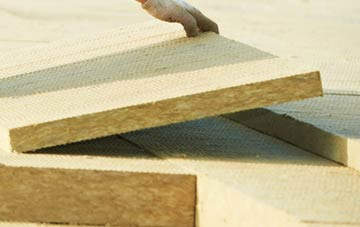 measuring Ynus Tawelog tapered insulation